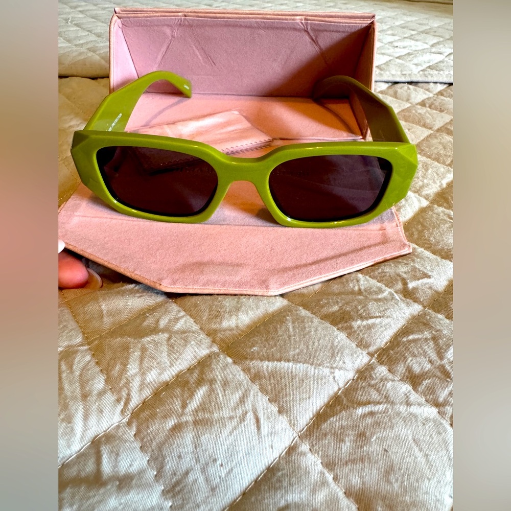 Miss Lola fashion sunglasses